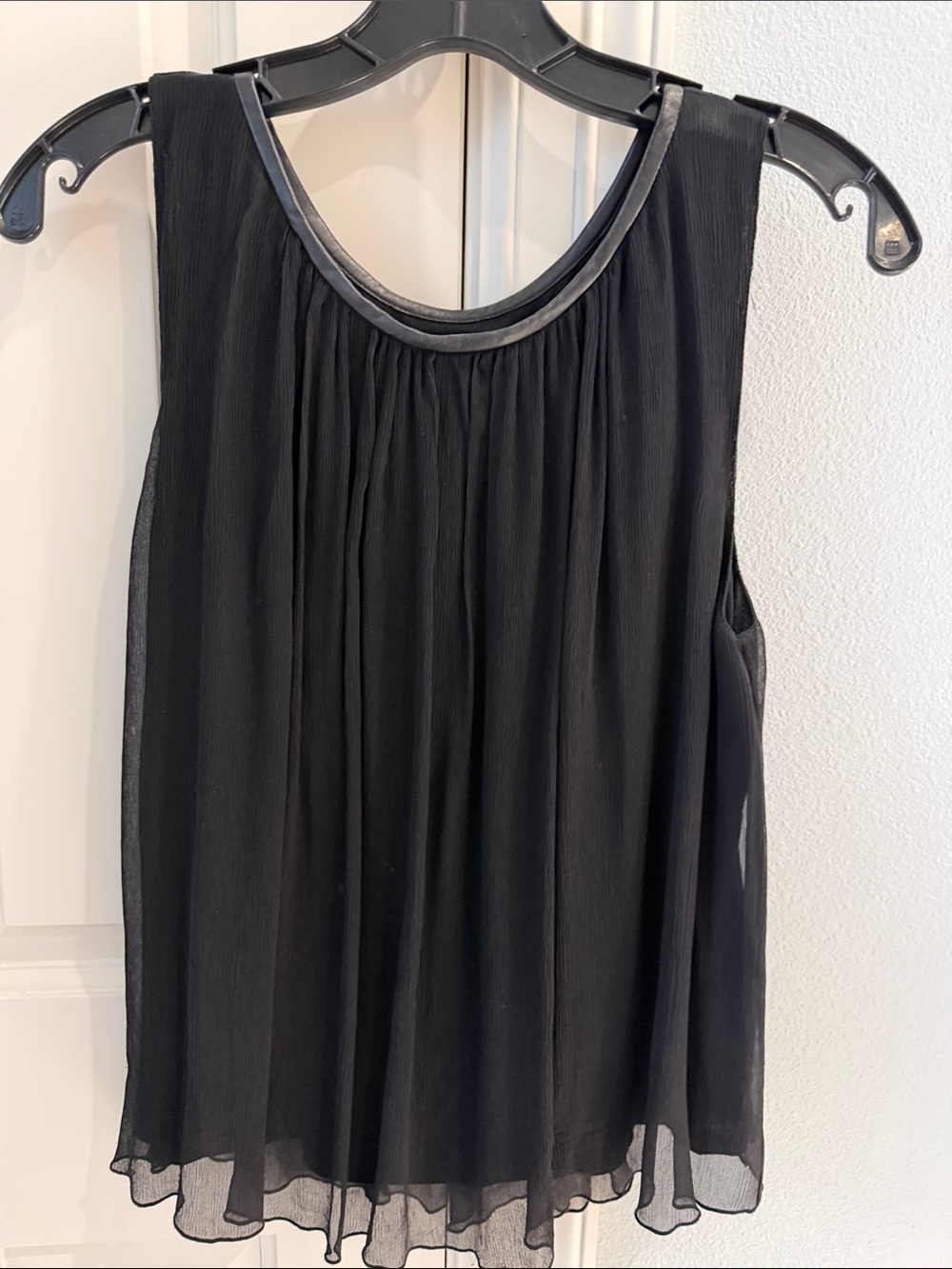 Alice + Olivia Black Pleated Chiffon Sleeveless Camisole